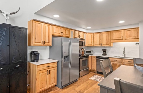 Snowmass Village Condo | 60 Fall Lane Sonnenblick #3 4 Bedroom Townhouse by RedAwning