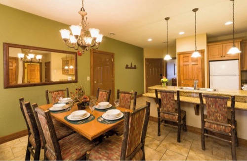 Gatlinburg Villa | 60% OFF! 187/day weekly rates Westgate Smoky Mtn Resort Gatlinburg - sleeps 4/8