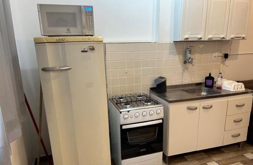 Santo Agostinho Apartment | 603 Apartamento ao lado do Materdei e Assembleia legislativa , Sala Minas Gerais, cozinha completa e vaga de garagem
