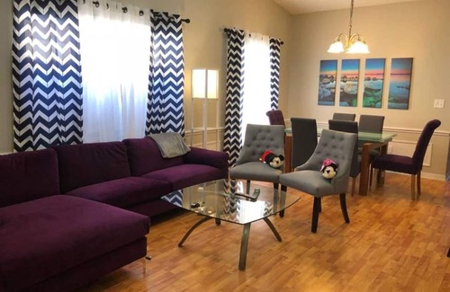 Windhover Cottage | 6148 Sandcrest · Across Street From Universal. Pool Sleep 8+