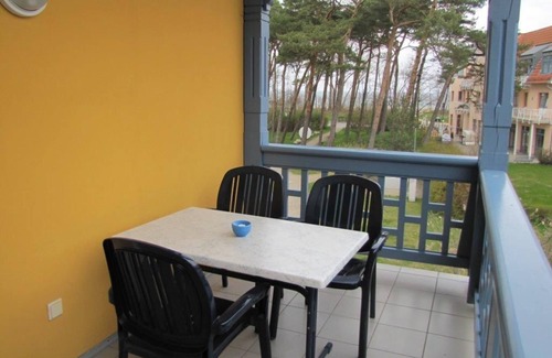 Ostseebad Kuhlungsborn Apartment | (62) 3- room apartment Ostseeallee lake view - Appartmenthaus Sonnenresidenz I