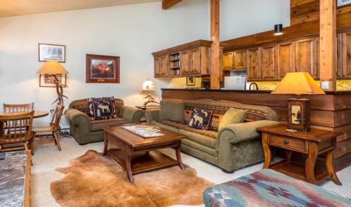 Moose Wilson Road Apartment | 621 Tamarack