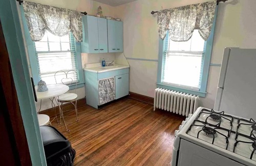 Point Pleasant House | 629 on Main Rental B Upstairs