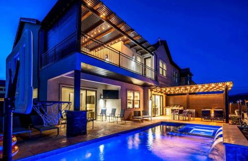 Santa Clara House | 65-66 | 2 Connected Homes in Ocotillo Springs with Private Pool