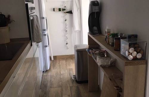 La Ciotat Apartment | 65 m2 on garden - 300 m from the sea - clim - 4/6 pers - Near all shops