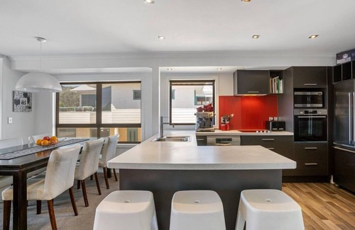 Whangamata House | 6BR Family Beach House with Pool & Sea Views
