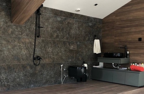 Zekeriyakoy Villa | 6BR ROYAL VİLLA MODERN PRİVATE POOL