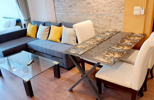 Khlong Toei Nuea Apartment | 6D - 3 Bedroom Downtown Apartment with shared Pool