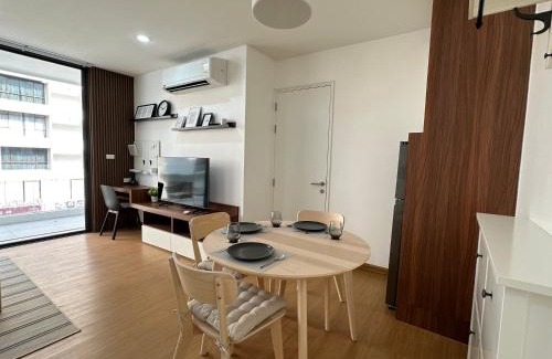 Khlong Toei Nuea Apartment | 6th Avenue Sukhumvit 305 BTS Asoke & Nana MRT Sukhumvit