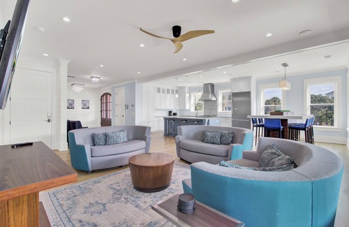 Isle of Palms House | 7 Beachwood East by AvantStay | Ocean Views, Hot Tub, 7BDR