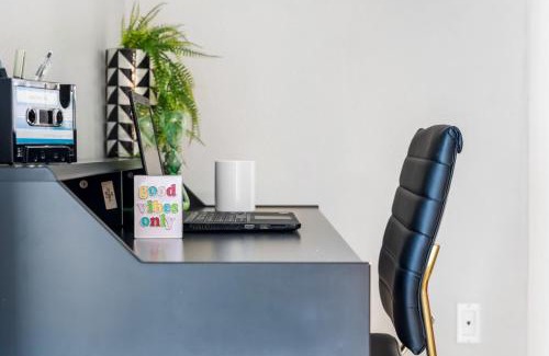 Port Tampa City House | 7 BR Heated Pool, Game Room, Theater, Sleeps 25