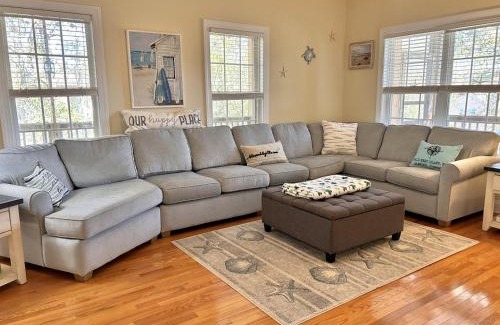 Long Beach House | 7 Happy Clams