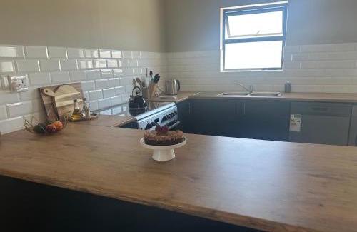 Saldanha House | 7 Honeysuckle