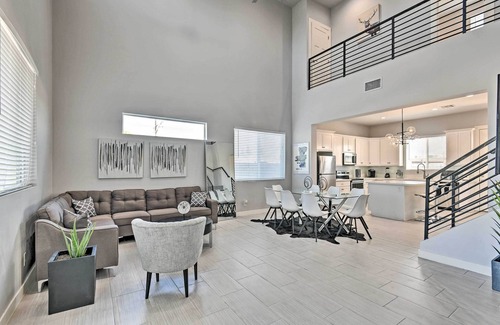 Alhambra House | 7 Mi to Dtwn Phoenix: Home w/Patio & Yard