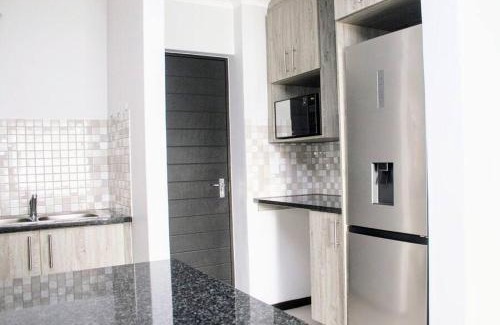 Koelenhof Apartment | 7 on Laibach - Buhrein Estate, Kraaifontein