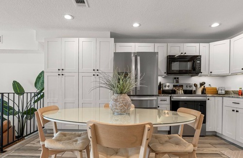 St. Augustine House | 7 Steps to Sand -Beachfront Home on Matanzas Inlet w/Deck, Balcony, Beach Gear