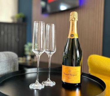 Church Gresley House | 70 main street