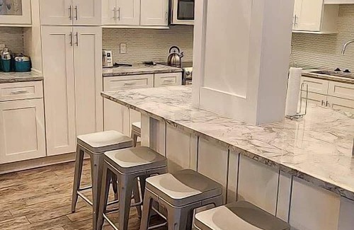 Fort Myers Beach Condo | 702 Island Winds, condo 702! Experience pure paradise. This gorgeous, and.