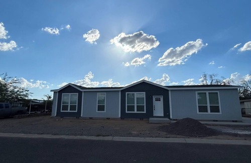 Peoria House | 70th Ln Huge!