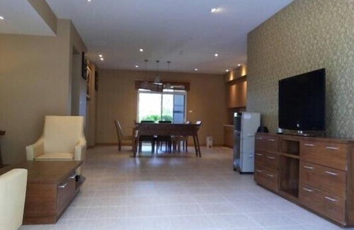 Hua Hin Apartment | #717-N1 2BR villas with pool access