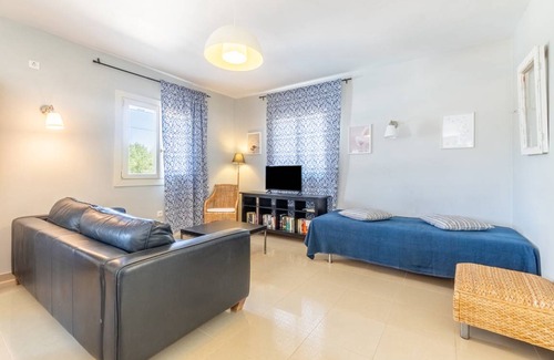 Ieromonachos Apartment | 75 m² Apartment ∙ 2 bedrooms ∙ 5 guests