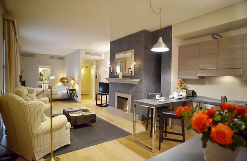 San Casciano dei Bagni Apartment | 750 square feet, 1 bedrooms, 1 bathroom, kitchen, living room, terrace with view