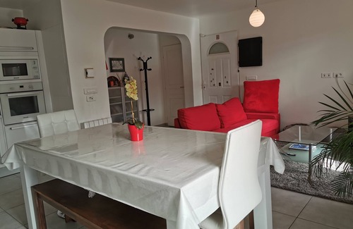 Signes House | 75m² village house in the heart of Provence