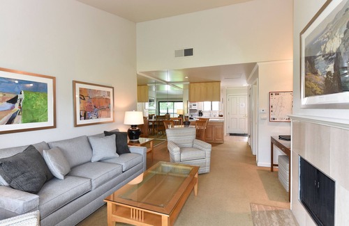 Napa Condo | 760 S At Silverado 1 Bedroom Condo by RedAwning