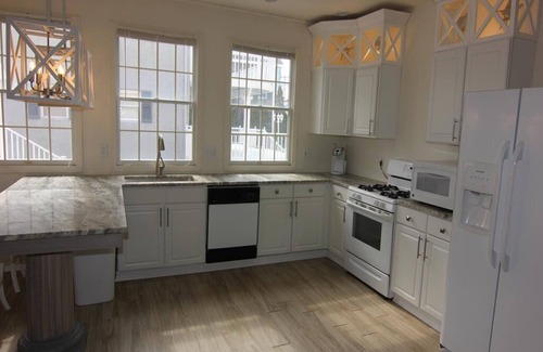 Townsend's Inlet Condo | 7904 Central Avenue East