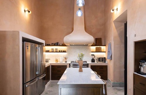 Centro House | 7BD, Amazing Restored House near Cathedral