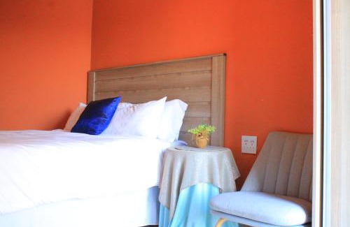 Zeerust House | 7th Dimension Guesthouse