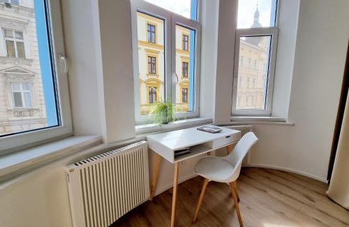 Palmovka Apartment | 7th Heaven Apartment close to metro and center