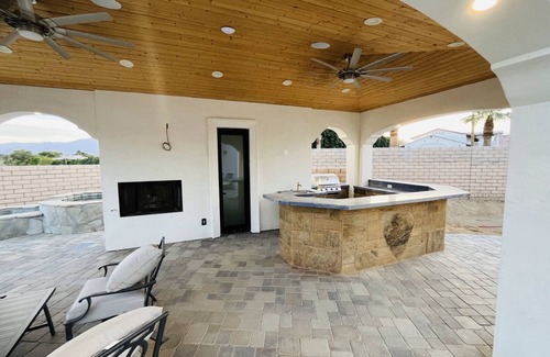 Bermuda Dunes House | 8,500sqft Brand New Estate/Pickleball, Golf, Pool & Spa, Yoga. EVENTS - DEALS