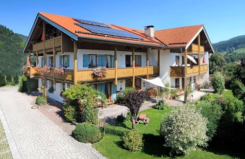 Ruhpolding Apartment | 8 Apartment type D 67 sqm, balcony, kitchenette, 2 bedrooms and 1 living room, WLAN