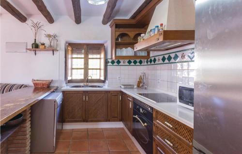 Iznajar House | 8 Bedroom Lovely Home In Iznájar