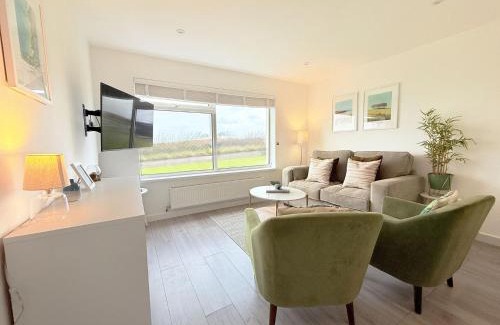 Newquay House | 8 Coastline Apartment