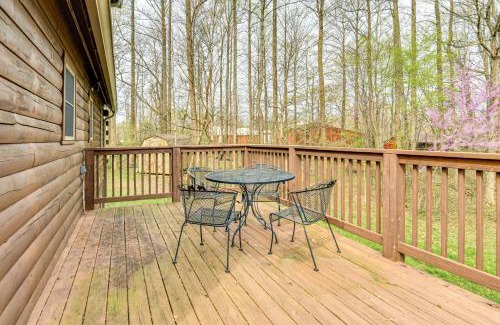 Unionville House | 8 Mi to IU Cabin with Reading Nook, Fire Pit and Yard