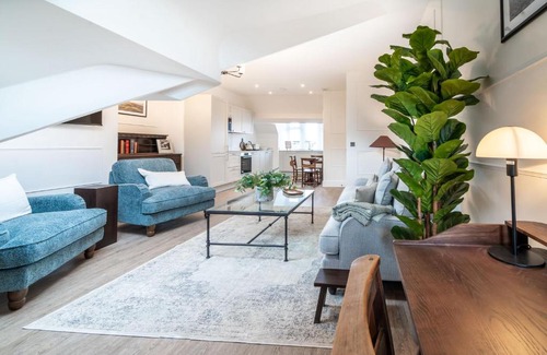 Hoylake Apartment | 8 The Quadrant Luxury Apartments - Hoylake