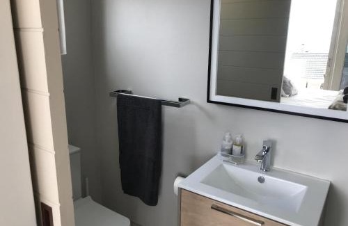 Linkside Apartment | 80 on Rodger