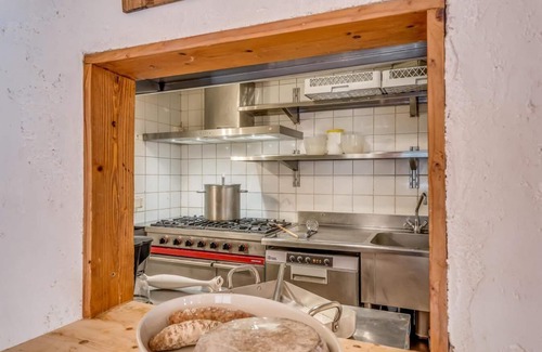 Les Almes Apartment | 80m from ski slopes, Ground floor, fitness, terrace, fireplace or stove, tv, ski locker, 180m²
