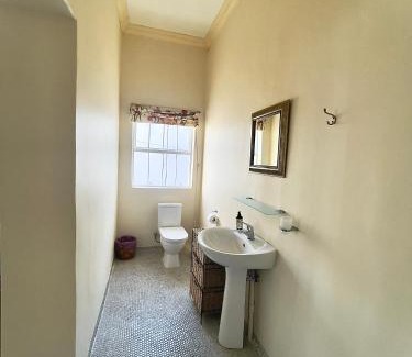 Marina da Gama Apartment | 83 Eastlake drive