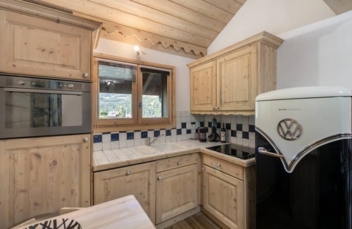 Meribel Village Apartment | 84 m² Apartment ∙ 4 bedrooms ∙ 8 guests