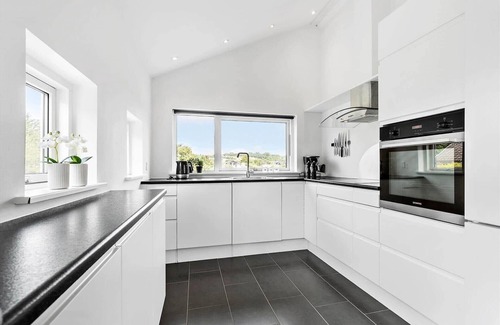 Lyngsbæk Strand House | 8485 Ebeltoft - Sydbakken 4