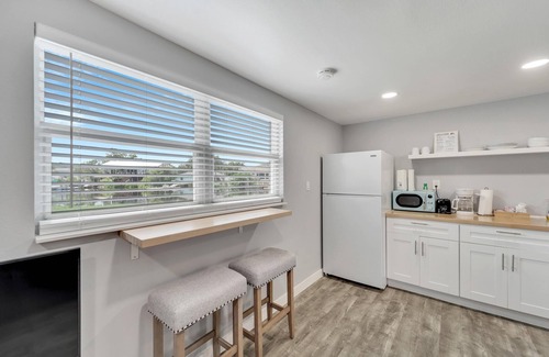 Tampa Apartment | 8820 Rocky Creek Drive Unit B
