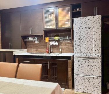 Ramkhamhaeng House | 8Pax Spacious Private Home near The Mall Bangkapi