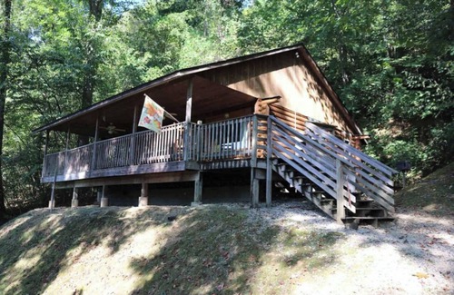 Bryson City Cabin | 9 Bear Den -2 Bedroom