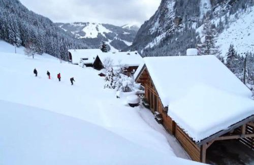 Les Prodains Ski Chalet | 9-Bed Chalet with Easy Access to Avoriaz 1800
