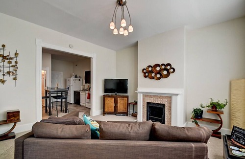 Near Eastside House | 9 bedrooms, 3 full kitchens, 3 full Baths, Laundry, Downtown Indy. Sleeps 20+