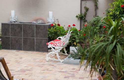 Strand Apartment | 9 Lantra