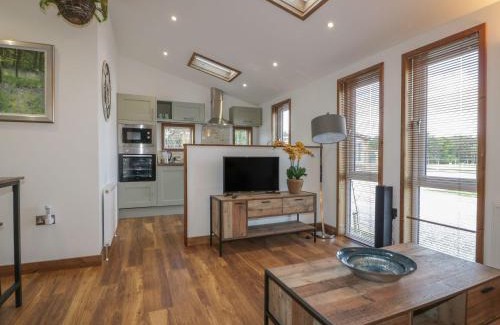 Dobwalls House | 9 Meadow Retreat
